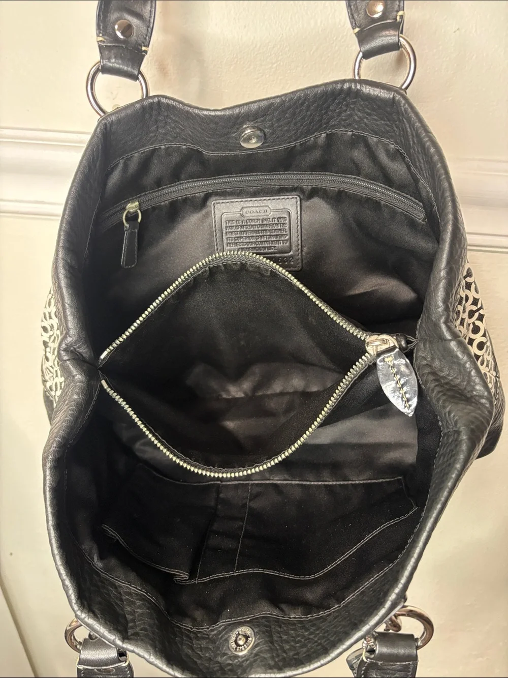 Coach Penelope Op Art Signature Shoulder Bag in classic black and white EUC - Picture 12 of 16
